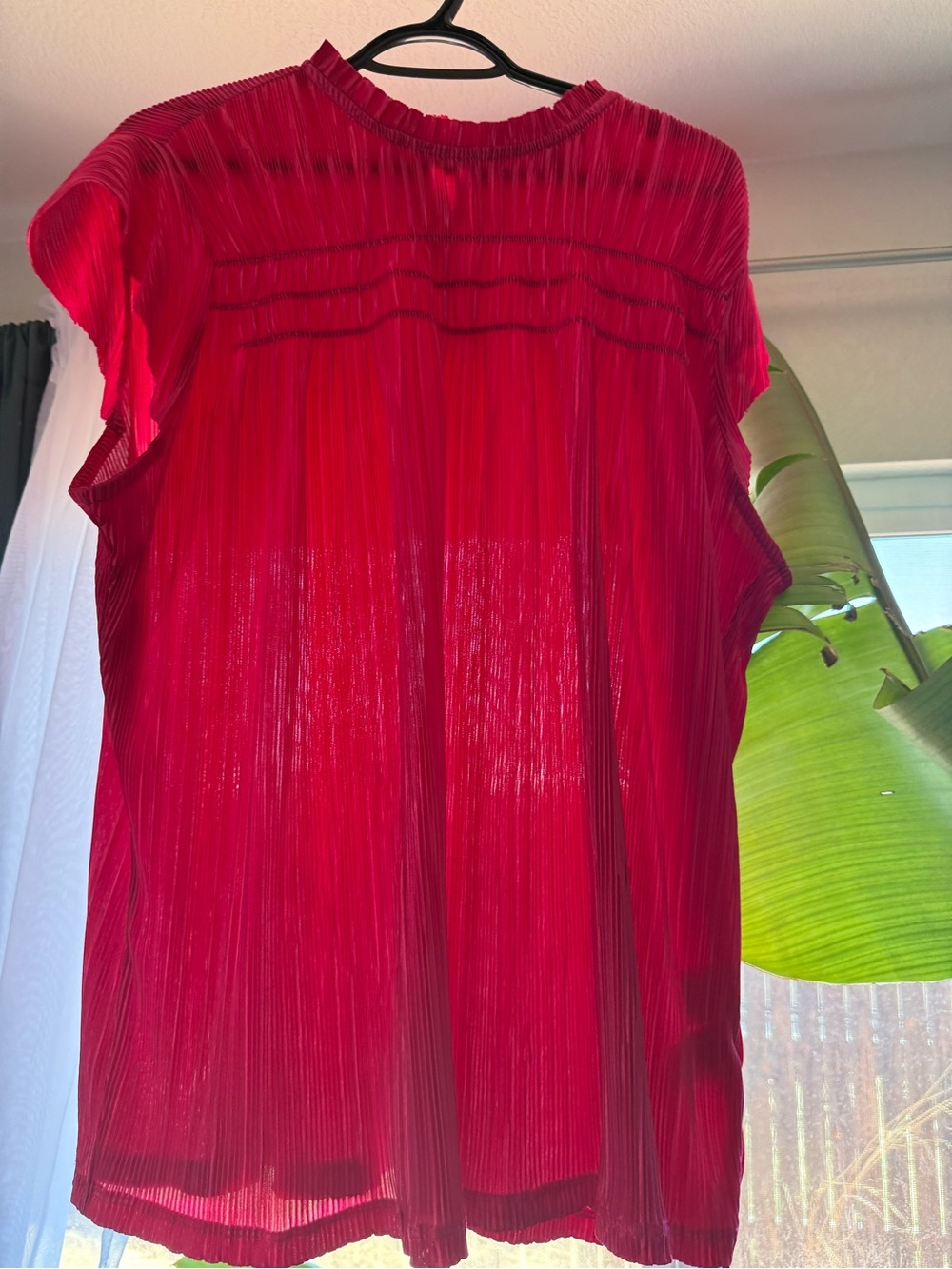 Women's Hot Pink Pleated Short Sleeve Top